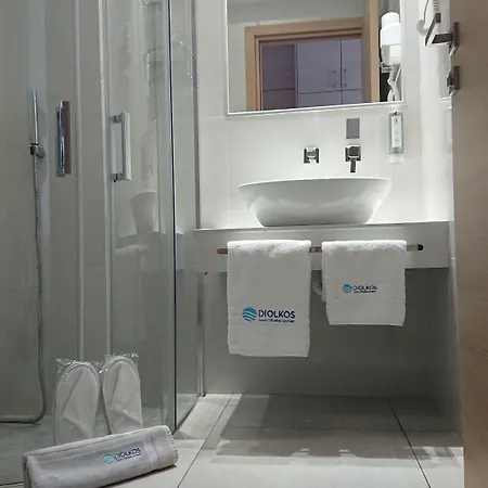 Diolkos Aparthotel 4*