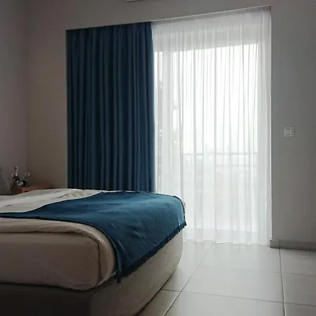 Diolkos Aparthotel Loutraki (Corinthia)