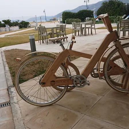 Diolkos Aparthotel 2*
