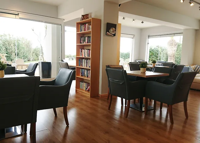 Diolkos Aparthotel 4*