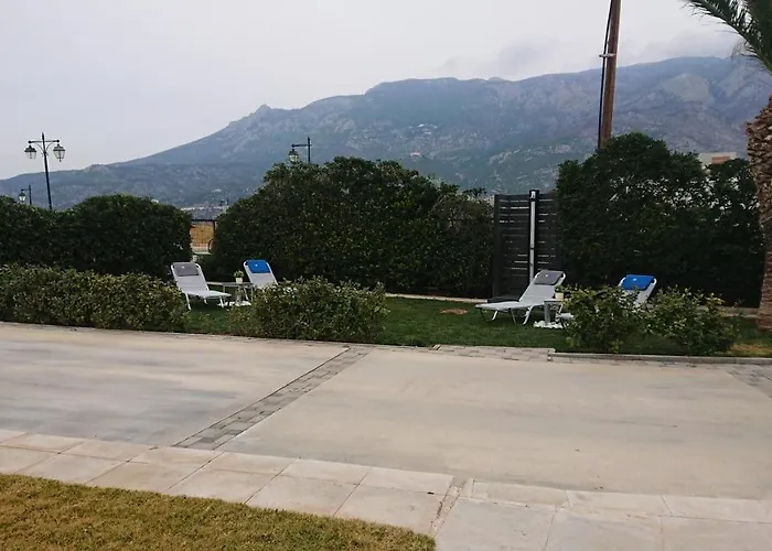 Diolkos Aparthotel Loutraki (Corinthia)